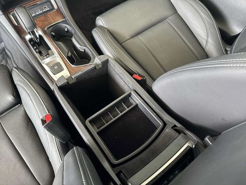 Used 2024 Subaru Ascent Touring AWD/4WD image 26