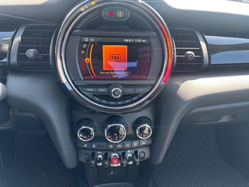 Used 2021 MINI Cooper 2-Door Hardtop w/ 6.5" Touchscreen Package FWD image 17