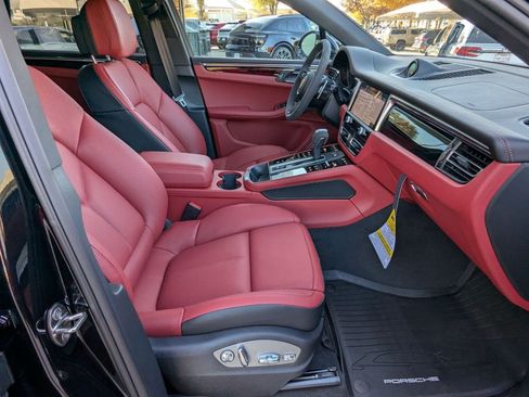 New 2026 Porsche Macan S image 25