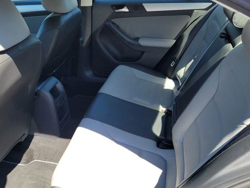 Used 2014 Volkswagen Jetta SEL Premium image 20