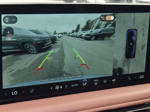 New 2026 Lincoln Aviator Reserve w/ Jet Appearance Package RWD image 29