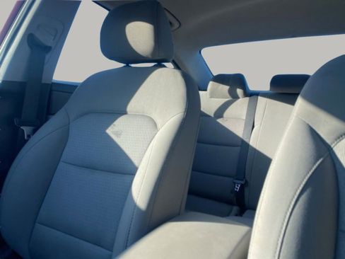 Used 2018 Hyundai Elantra Value Edition image 29