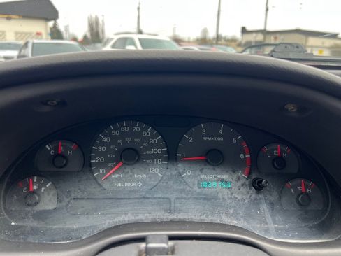 Used 2000 Ford Mustang Convertible image 17