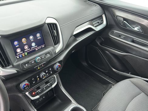 Used 2024 GMC Terrain SLE w/ Driver Convenience Package image 39