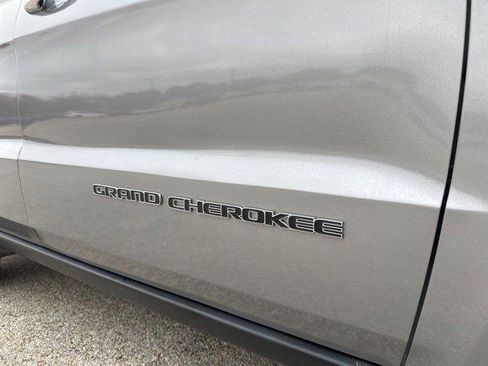 Certified 2021 Jeep Grand Cherokee Limited image 50