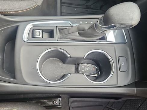 Used 2024 Chevrolet Equinox LT image 14