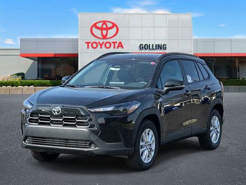 New 2026 Toyota Corolla Cross LE AWD/4WD image 6