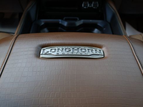 Used 2024 RAM 2500 Limited w/ Towing Technology Group image 31