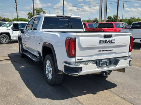Used 2022 GMC Sierra 2500 Denali image 3