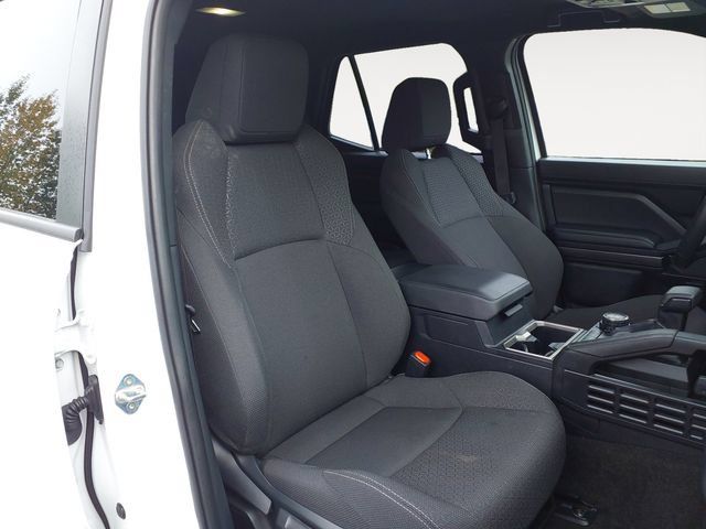 Used 2025 Toyota 4Runner SR5 AWD/4WD image 12