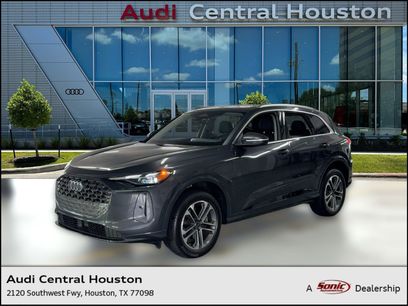 Used 2025 Audi Q5 Premium w/ Convenience Package