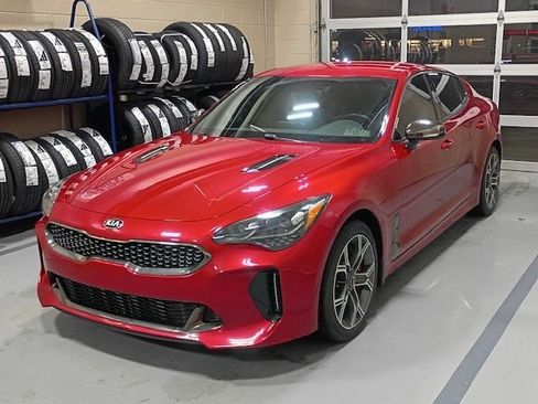 Used 2019 Kia Stinger GT image 2