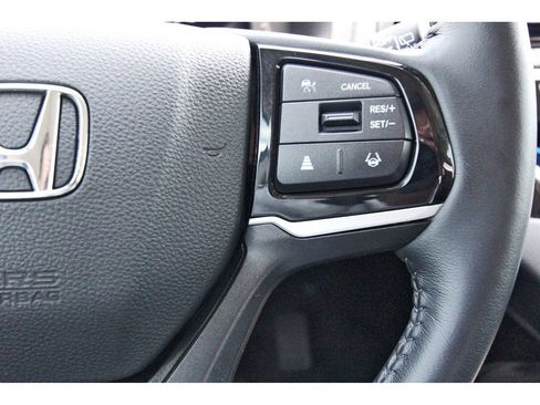 Used 2025 Honda Odyssey Touring image 19