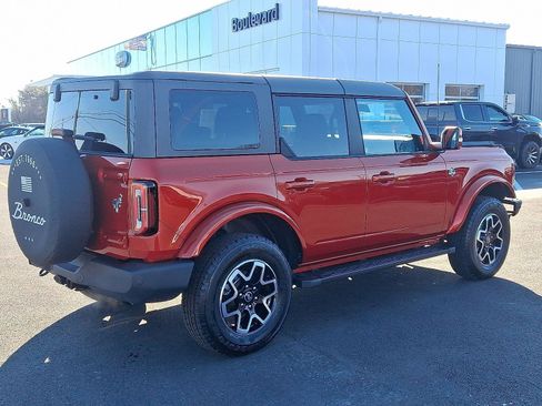 Used 2024 Ford Bronco Outer Banks image 4