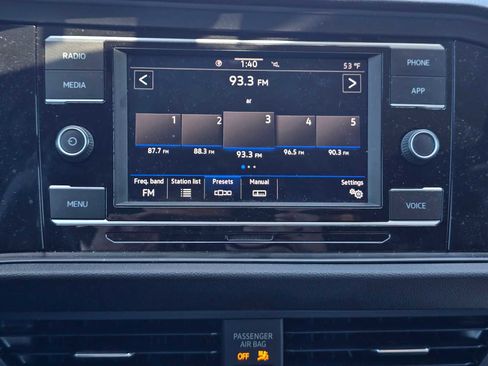 Used 2020 Volkswagen Jetta R-Line FWD image 22