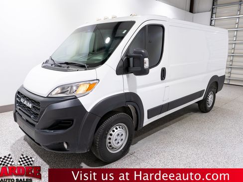 Used 2025 RAM ProMaster 2500 w/ Convenience Group FWD image 2