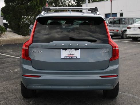 Used 2023 Volvo XC90 B5 Core AWD/4WD image 8