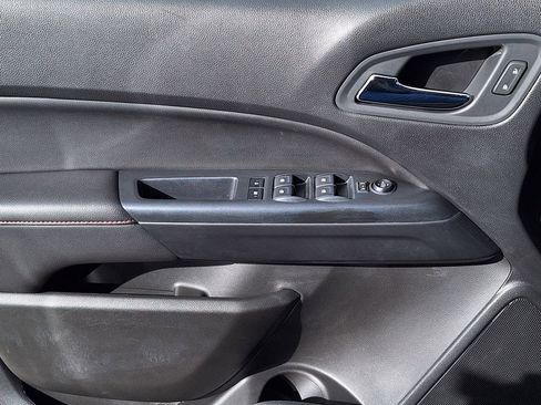 Used 2018 GMC Canyon All Terrain w/ Trailering Package image 9