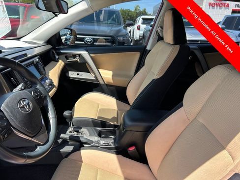 Used 2016 Toyota RAV4 XLE FWD image 2