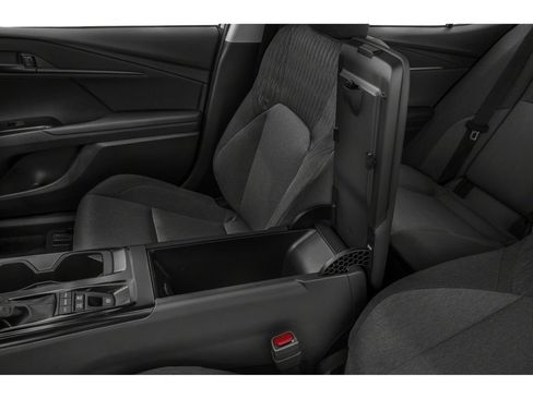 New 2026 Toyota Camry LE w/ Convenience Package FWD image 9