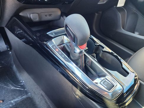 New 2026 Chevrolet Trax RS w/ Sunroof Package image 34