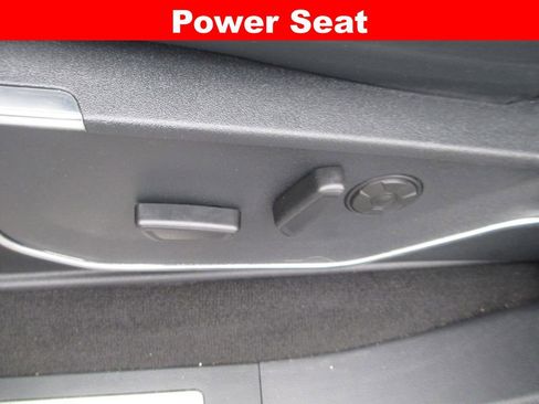 Used 2024 Ford F350 Platinum w/ Tremor Off-Road Package AWD/4WD image 27