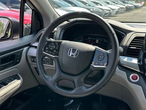 Used 2018 Honda Odyssey EX-L image 18