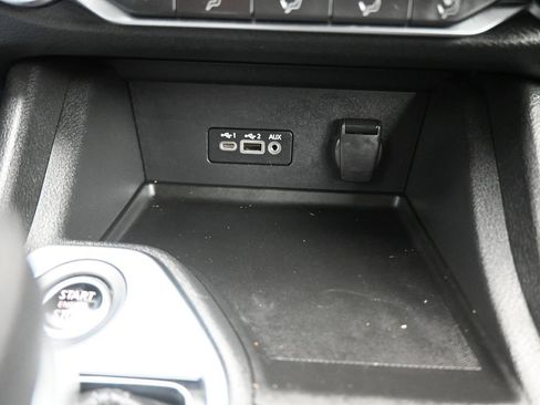 Used 2023 Nissan Sentra SV image 20