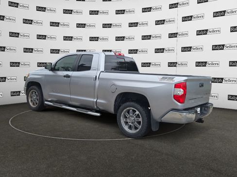 Used 2018 Toyota Tundra SR5 RWD image 4
