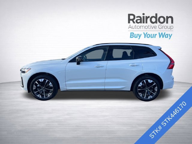 Used 2026 Volvo XC60 B5 Plus AWD/4WD image 4