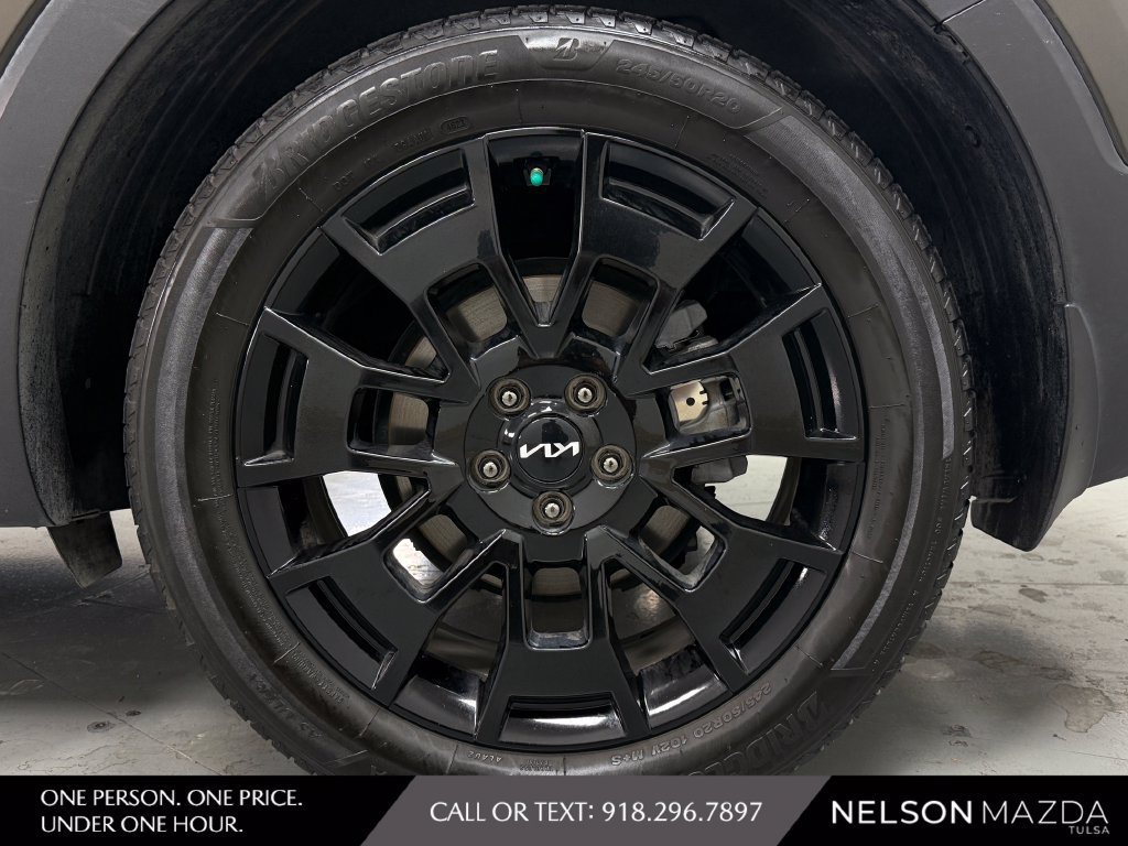 Used 2022 Kia Telluride SX w/ SX Prestige Package AWD/4WD image 12