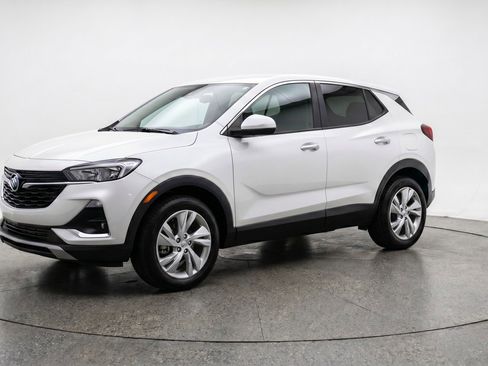 Used 2025 Buick Encore GX Preferred AWD/4WD image 3