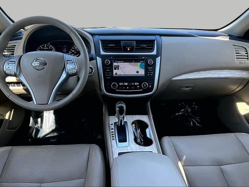 Used 2016 Nissan Altima 2.5 SL w/ 2.5 Technology w/LED Package FWD image 15