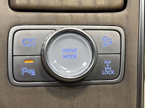 Used 2024 Genesis GV80 3.5T w/ Prestige Package image 25