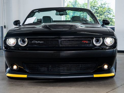 Used 2022 Dodge Challenger R/T Scat Pack w/ Plus Package image 3