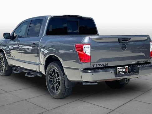 Used 2019 Nissan Titan SV w/ SV Convenience Package AWD/4WD image 12