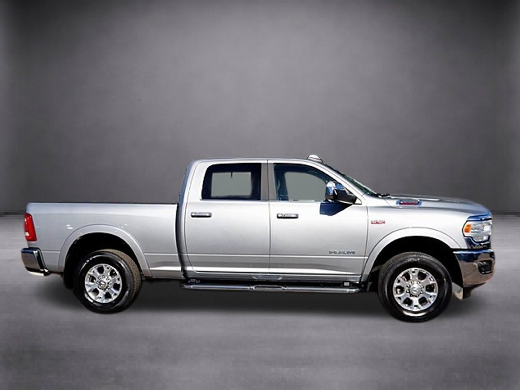 Used 2021 RAM 3500 Laramie AWD/4WD image 3