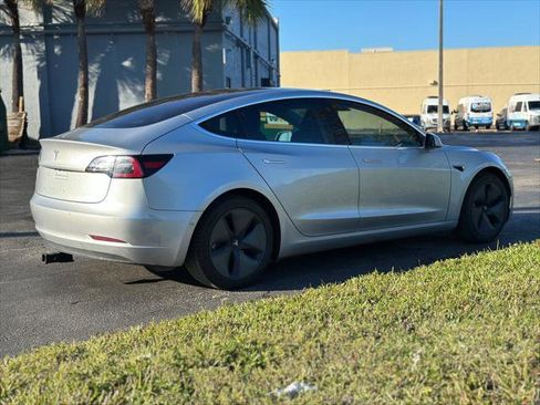 Used 2018 Tesla Model 3 Long Range image 8