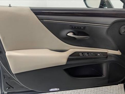 Used 2019 Lexus ES 350 image 13
