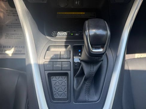 Used 2019 Toyota RAV4 XLE Premium w/ Advanced Technology Package FWD image 28
