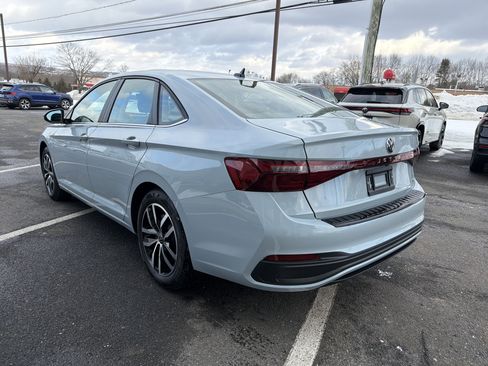 New 2026 Volkswagen Jetta SE image 5