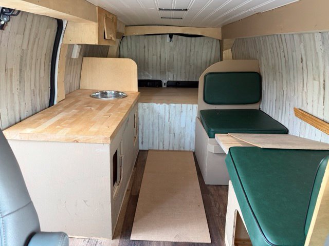 Used 2021 Chevrolet Express 2500 w/ Driver Convenience Package RWD image 16