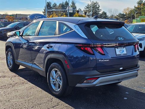 Certified 2025 Hyundai Tucson SE image 6