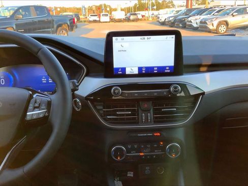 Certified 2022 Ford Escape SEL w/ Technology Package image 6