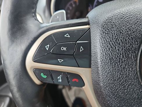 Used 2014 Jeep Grand Cherokee Laredo w/ Security & Convenience Group AWD/4WD image 24