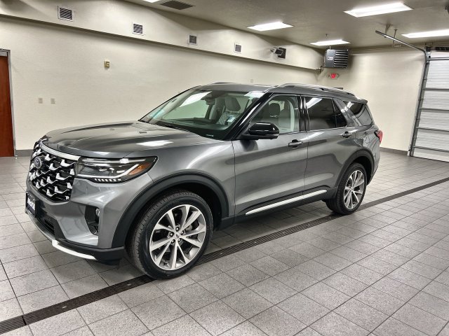Certified 2025 Ford Explorer Platinum w/ Ultimate Package AWD/4WD image 4