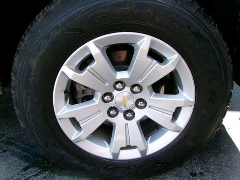 Used 2022 Chevrolet Colorado LT w/ LT Convenience Package image 7