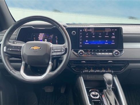 Used 2023 Chevrolet Colorado LT w/ LT Convenience Package III image 9