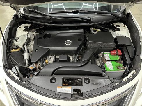Used 2014 Nissan Altima 2.5 S w/ Display Audio Package FWD image 7