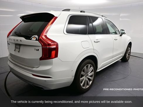 Used 2019 Volvo XC90 T6 Momentum w/ Advanced Package image 3